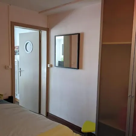 4 Voyageurs - Proche *